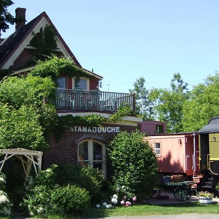Train Station Inn Tatamagouche Екстериор снимка